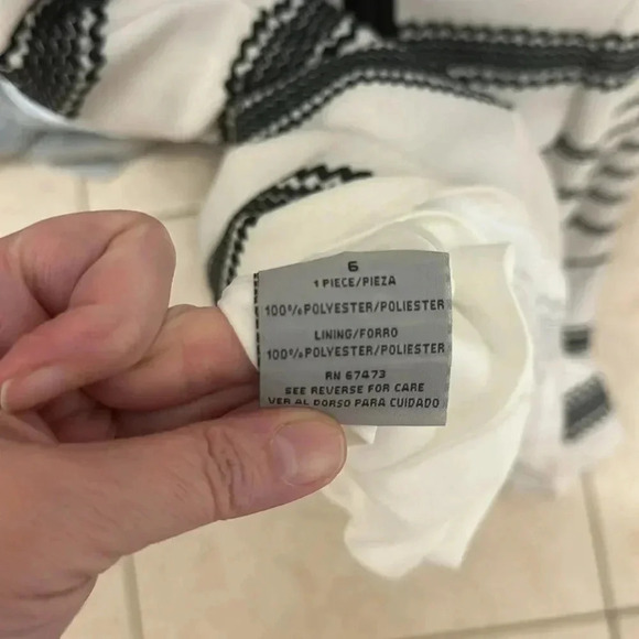 Danny and Nicole Size 6 Dress - Picture 12 of 12